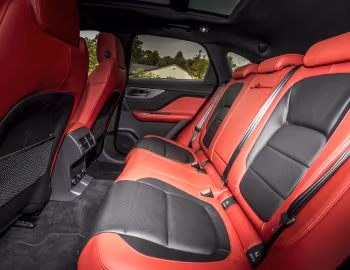 Interior Jaguar F-Pace S 30d AWD [UK-spec] '2016–20