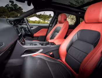 Interior Jaguar F-Pace S 30d AWD [UK-spec] '2016–20