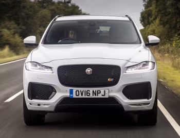 Jaguar F-Pace S 30d AWD [UK-spec] '2016–20