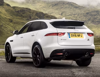 Jaguar F-Pace S 30d AWD [UK-spec] '2016–20