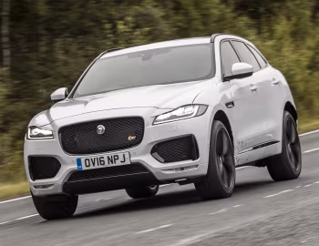 Jaguar F-Pace S 30d AWD [UK-spec] '2016–20