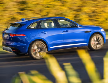 Jaguar F-Pace S 35t AWD [Australia] '2016–19