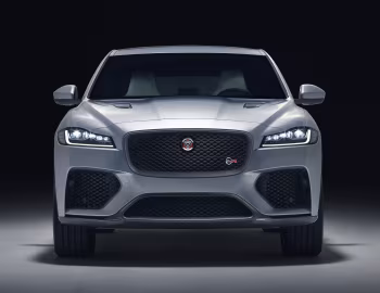 Jaguar F-Pace SVR [Worldwide] '2018–20