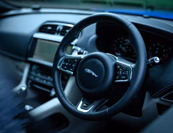 Panel frontal Jaguar F-Pace SVR [Japan] '2019–21