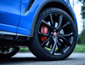 Jaguar F-Pace SVR [Japan] '2019–21