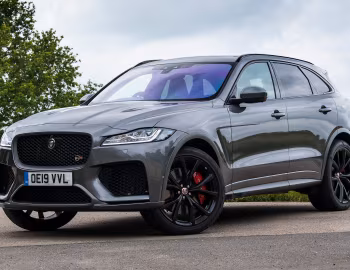Jaguar F-Pace SVR [UK-spec] '2019–21