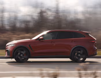 2021–pr. Jaguar F-Pace SVR [North America] '2021–pr.