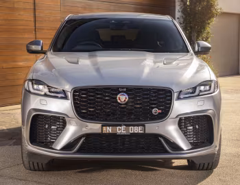 Jaguar F-Pace SVR [Australia] '2021–pr.