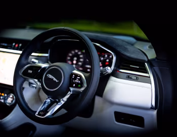 Interior Jaguar F-Pace SVR [Japan] '2021–pr.