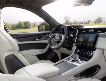 Interior Jaguar F-Pace SVR [Worldwide] '2020–pr.