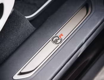 Interior 2021–pr. Jaguar F-Pace SVR [North America] '2021–pr.