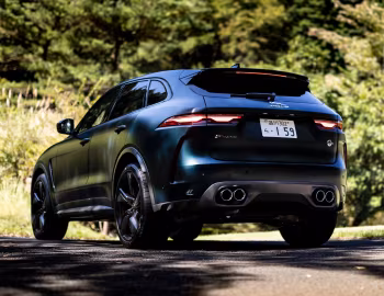 Jaguar F-Pace SVR [Japan] '2021–pr.