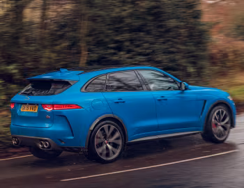 Jaguar F-Pace SVR [UK-spec] '2019–21