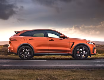 Jaguar F-Pace SVR [Worldwide] '2020–pr.