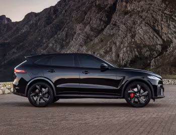 Jaguar F-Pace SVR [South Africa] '2021–pr.