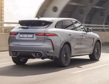 Jaguar F-Pace SVR [Australia] '2021–pr.