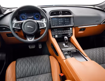 Panel frontal Jaguar F-Pace SVR [Worldwide] '2018–20