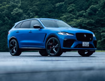 Jaguar F-Pace SVR [Japan] '2021–pr.