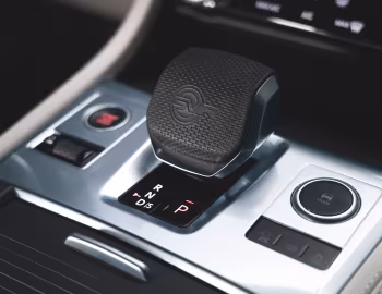 Interior Jaguar F-Pace SVR [Worldwide] '2020–pr.
