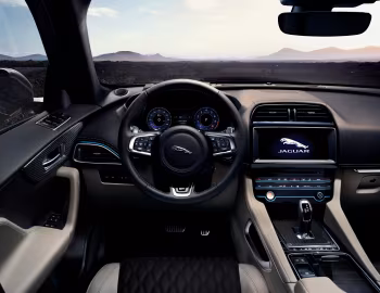 Panel frontal Jaguar F-Pace SVR [Worldwide] '2018–20