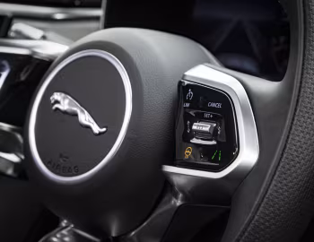 Interior Jaguar F-Pace SVR [Australia] '2021–pr.