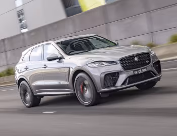 Jaguar F-Pace SVR [Australia] '2021–pr.