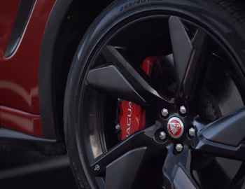 2021–pr. Jaguar F-Pace SVR [North America] '2021–pr.