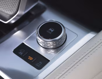 Interior Jaguar F-Pace SVR [Worldwide] '2020–pr.