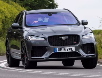 Jaguar F-Pace SVR [UK-spec] '2019–21