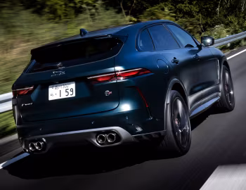 Jaguar F-Pace SVR [Japan] '2021–pr.