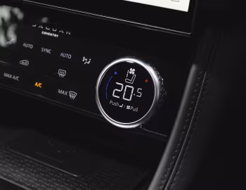 Interior Jaguar F-Pace SVR [Australia] '2021–pr.