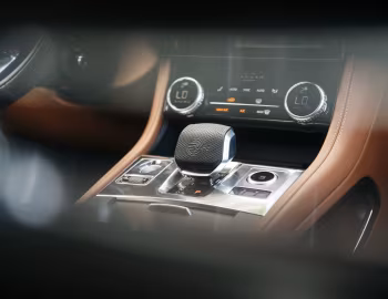 Interior 2021–pr. Jaguar F-Pace SVR [North America] '2021–pr.