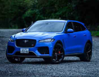Jaguar F-Pace SVR [Japan] '2019–21