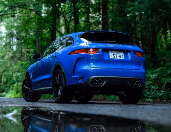 Jaguar F-Pace SVR [Japan] '2019–21