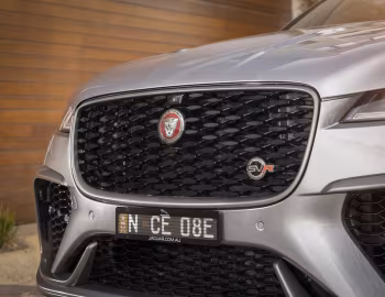 Jaguar F-Pace SVR [Australia] '2021–pr.