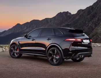 Jaguar F-Pace SVR [South Africa] '2021–pr.
