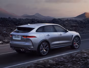 Jaguar F-Pace SVR [Worldwide] '2018–20