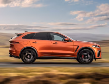 Jaguar F-Pace SVR [Worldwide] '2020–pr.