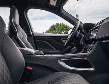 Interior 2019–21 Jaguar F-Pace SVR [North America] '2018–21