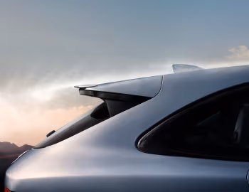 Jaguar F-Pace SVR [Worldwide] '2018–20