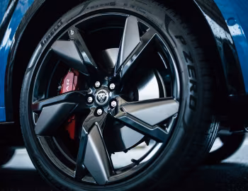 Jaguar F-Pace SVR [Japan] '2021–pr.