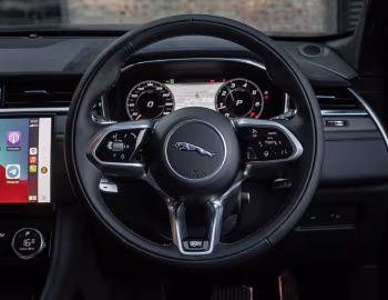 Panel frontal Jaguar F-Pace SVR [South Africa] '2021–pr.