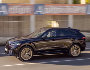 Jaguar F-Pace SVR "Edition 1988" [Worldwide] '2022–pr.