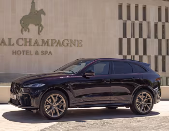 Jaguar F-Pace SVR "Edition 1988" [UK-spec] '2022–pr.