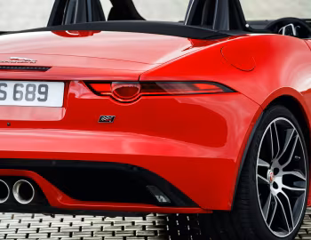 Jaguar F-Type "Chequered Flag" Convertible [UK-spec] '2018–20