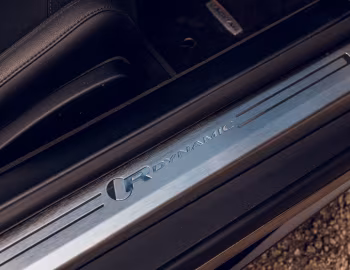 Interior Jaguar F-Type P450 R-Dynamic [UK-spec] '2020–24