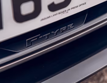 Jaguar F-Type P450 R-Dynamic [UK-spec] '2020–24