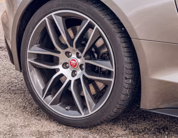 Jaguar F-Type P450 R-Dynamic [UK-spec] '2020–24