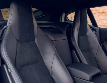 Interior Jaguar F-Type P450 R-Dynamic [UK-spec] '2020–24
