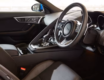 Interior Jaguar F-Type R-Dynamic 2.0 Coupé [Australia] '2017–20